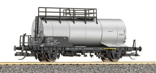 2-axle Tank car<br /><a href='images/pictures/Tillig/14991.jpg' target='_blank'>Full size image</a>